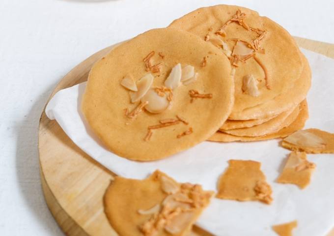 Resep: Almond crispy renyah, pake terigu Simpel