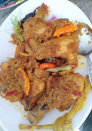 Foto resep Ayam pesmol ala momdiz