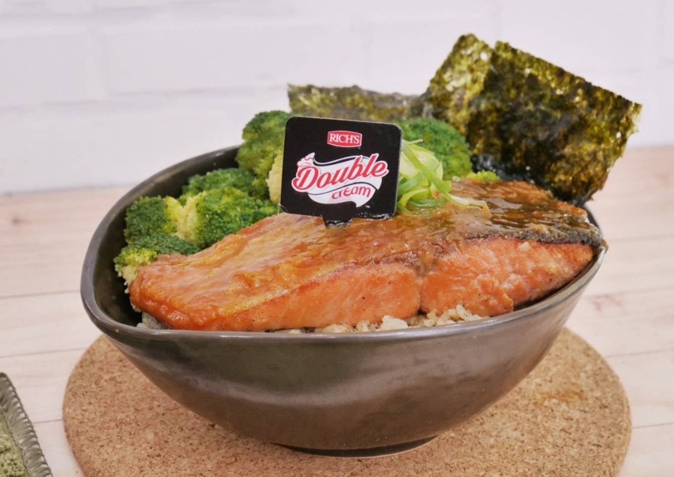 Nasi Salmon Nori