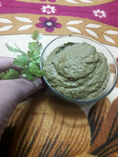 கொத்தமல்லி புதினா சட்னி(coriander mint chutney recipe in tamil) செய்முறை முக்கிய புகைப்படம்