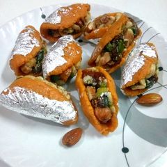 A picture of Dry fruits stuff mava Gujhiya.