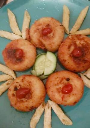 A picture of Leftover rice ki kachori.