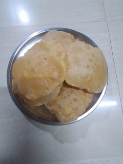 பூரி செய்முறை முக்கிய புகைப்படம்