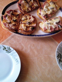 Gombás melegszendvics recept fotója