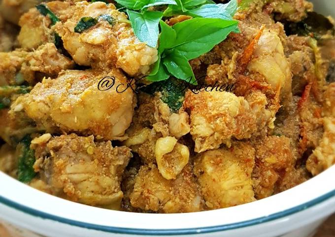 AYAM GARO RICA (Spicy Chicken With Lemon Lime Basil) Recipe by Kezia's