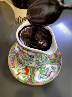 عکسی از دستور سس شکلاتی بدون پخت
