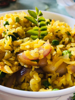 पोहा (Poha recipe in Hindi) रेसिपी मुख्य फोटो