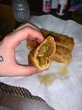 Chimichangas de nopales con chorizo y queso