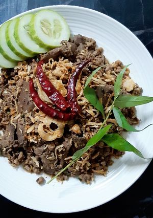 รูปของ "ลาบหมูคั่ว/ลาบเหนือ" Chiang Rai Local Food 🌶🥬🌿🥩⛰
