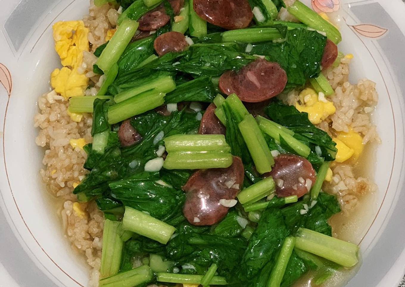 Nasi Siram Lapchiong (Sosis Babi)
