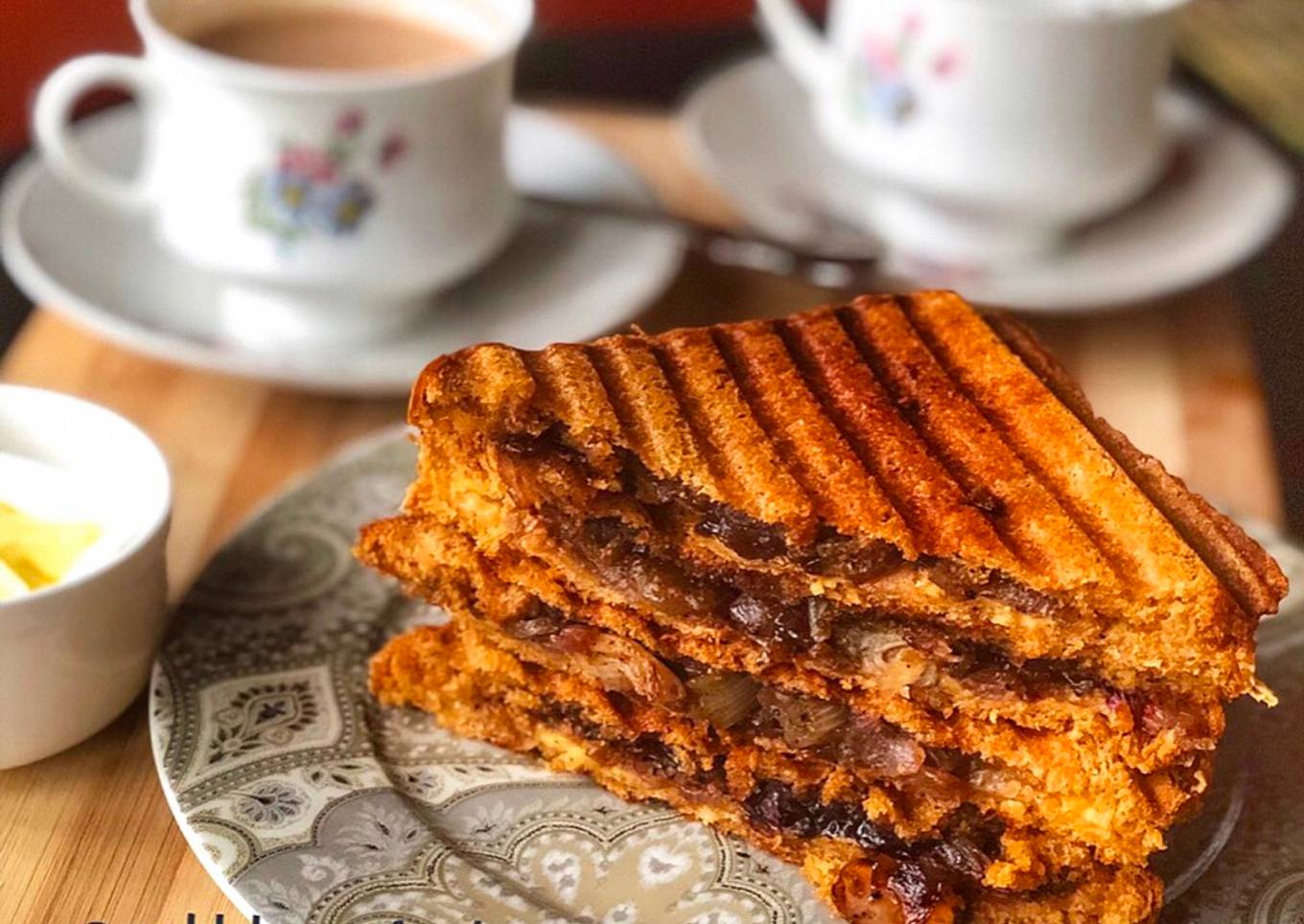 Sweet and Spicy Caramelised Onion grilled cheese sandwich