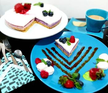 Easy Serving Recipe Double berry cheesecake raspberryblueberry Yummy