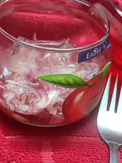 A picture of Quick Pickled Onions.