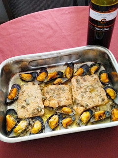 Foto de Salmão no forno com mexilhão