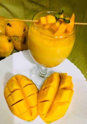 A picture of Mango smoothie.