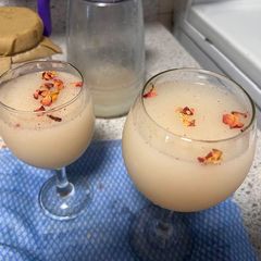 A picture of Lychee juice.
