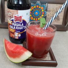 A picture of Mast Kalandar Mocktail.