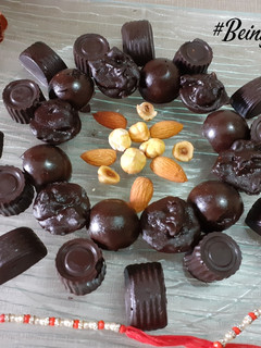 A picture of Roasted Hazelnuts-Almonds Rocks.