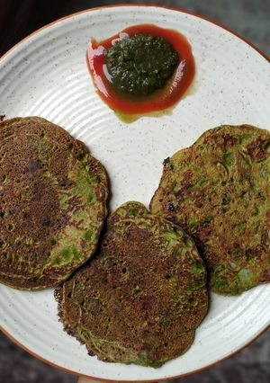 A picture of Methi chilla.