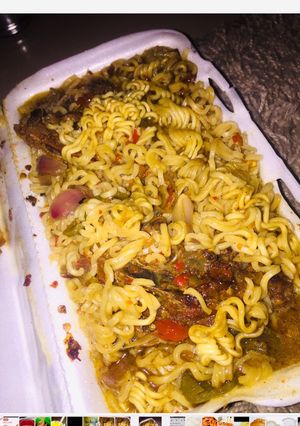 A picture of Indomie jollop with chicken.