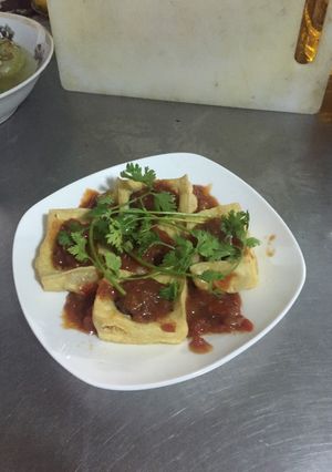 Hình của món Đậu khuôn nhồi thịt.