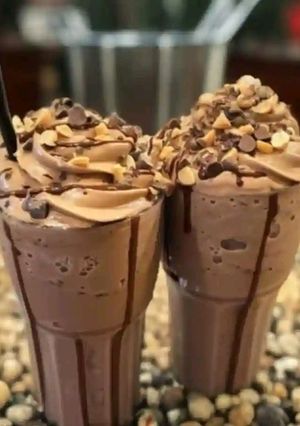 A picture of Ultimate Chocolate Peanut Butter Shake Extravaganza.