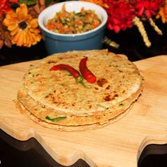 A picture of Zucchini Carrot Paratha / Indian Style Zucchini & Carrot Flatbread.