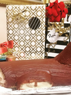 Una foto de Tronco de Navidad con Crema de Cacahuete |Muy Esponjoso