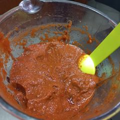 A picture of Thai Red Curry Paste.