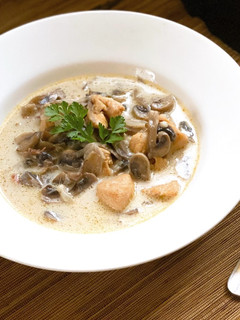 A picture of Mushroom Chicken Stroganoff Soup.