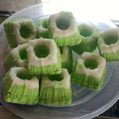 Putu Ayu Lembut dan gurih রেসিপির প্রধান ছবি