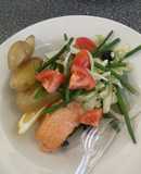 Salmon with boiled potatoes and fresh salad
