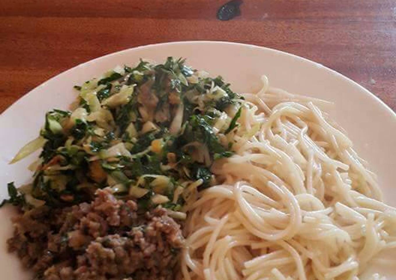 Minced meat and spaghetti