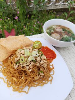 Foto resep Mie yamin bakso