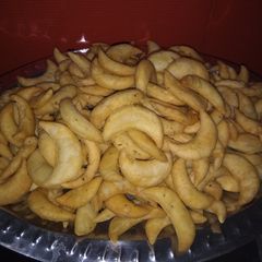 A picture of Namak Pare.