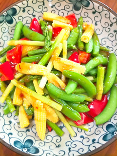 泰式甜辣醬拌時蔬 的食譜成品照片