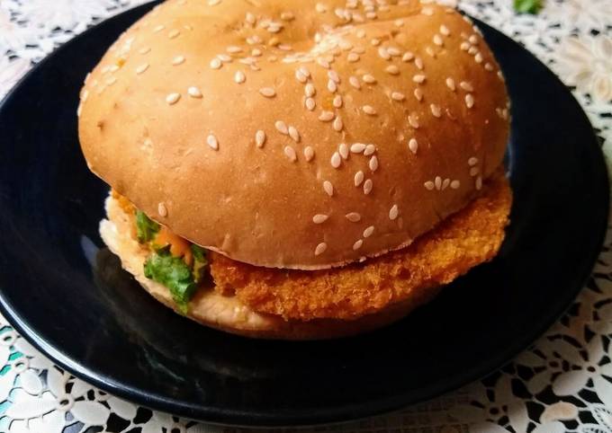 Veggie crispy Burger Recipe by Dr.Madhumita Mishra - Cookpad