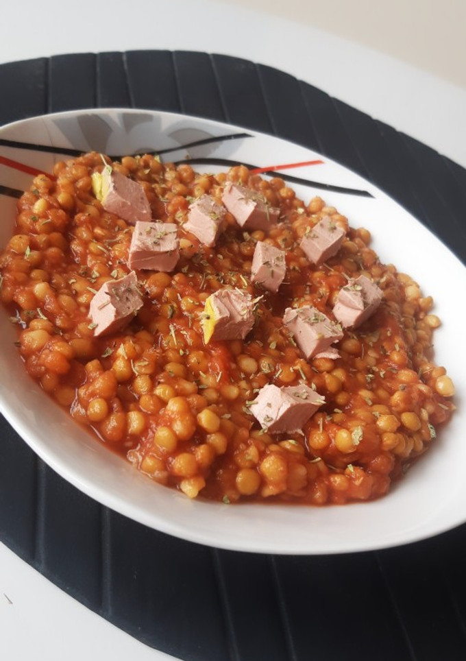 Una foto de Ensalada de lentejas y mousse de pato