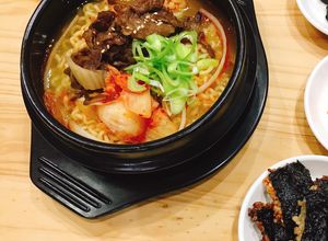 Hình của món Mỳ kim chi & thịt bò nướng.