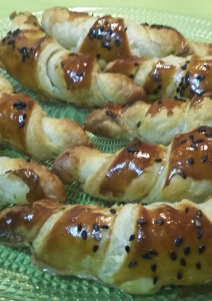 Una foto de Croissant con pesto de pistachos