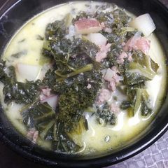 A picture of Soup of the Day Friday, for Helen.
