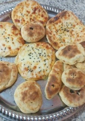 صورة لوصفة فطاير محشية بجبنة الشيدر بدون صلصة