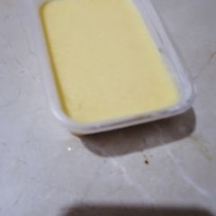 A picture of Mango Ice-cream.