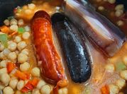 Una foto de compango de chorizo