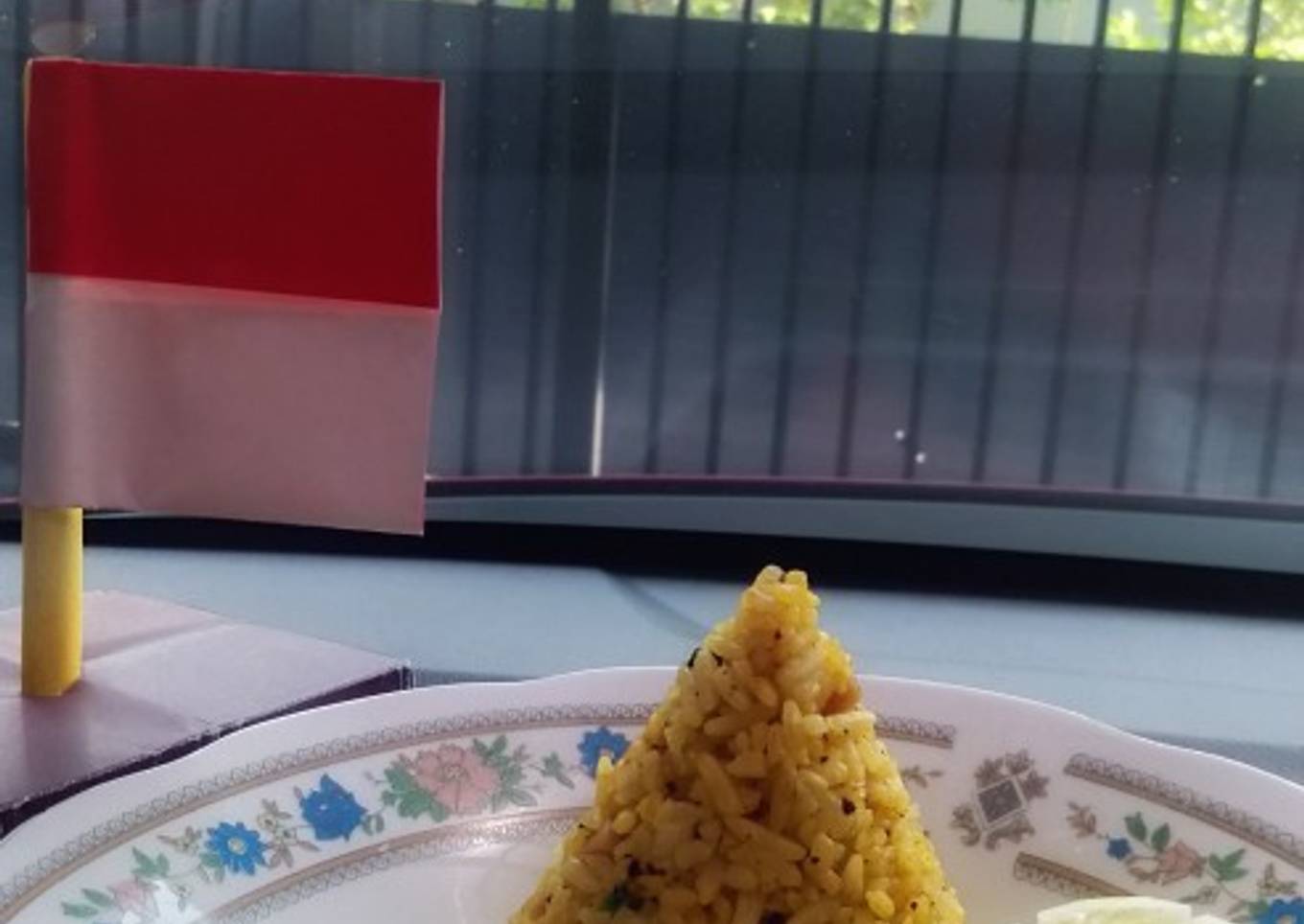 Nasi goreng kunyit