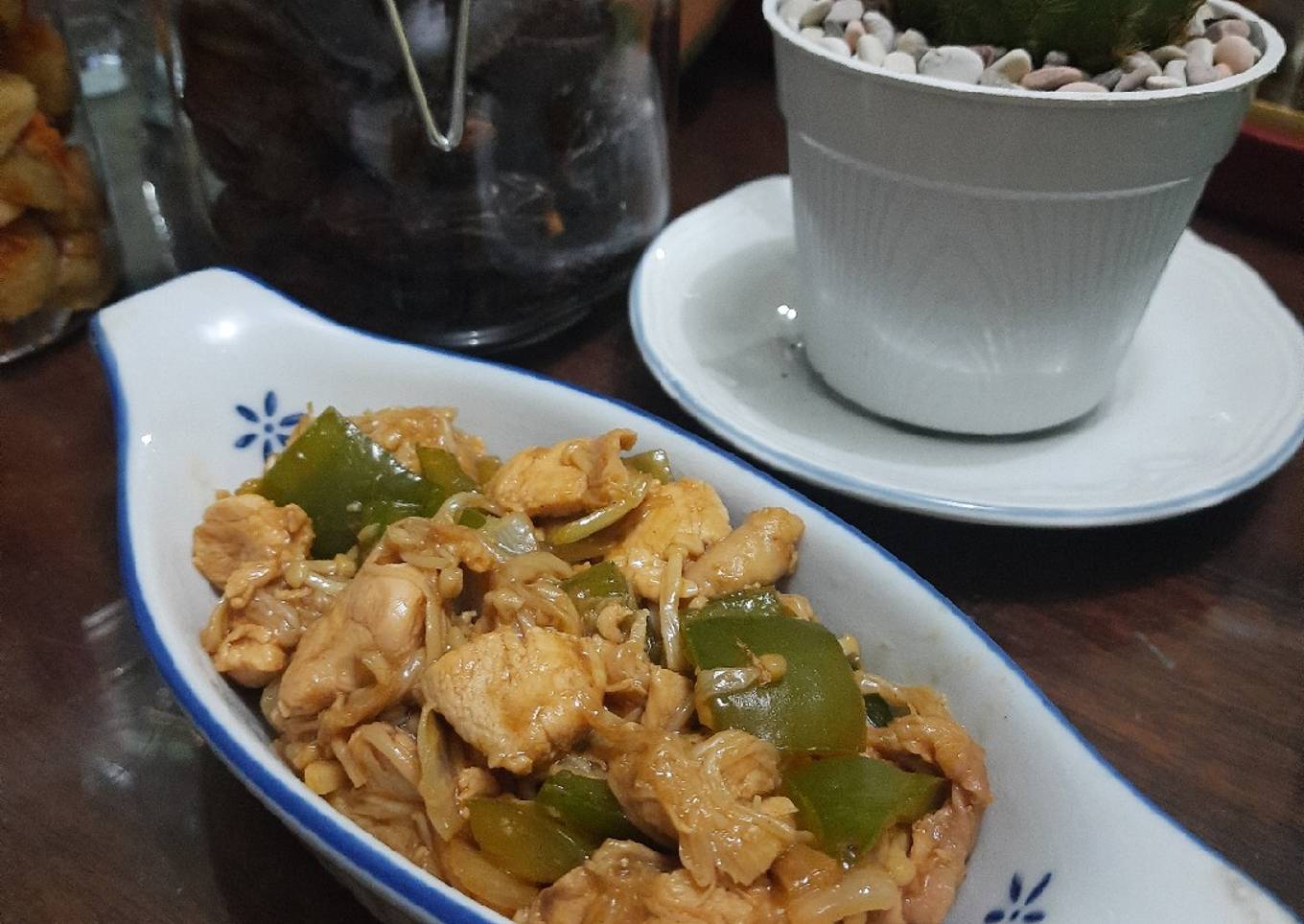 Tumis ayam paprika enoki