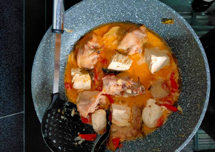 Garang asam ayam tahu