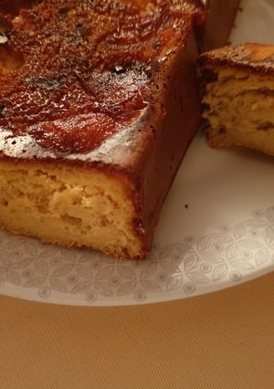 Una foto de Tarta-bizcocho húmedo de manzana