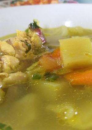 Foto resep Sup ayam kuah kuning