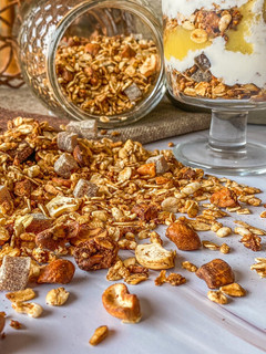 Una foto de Granola de manzana y anacardos